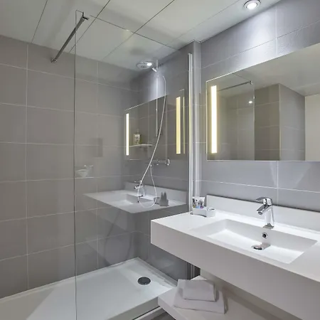 Mercure Paris Cdg 4*
