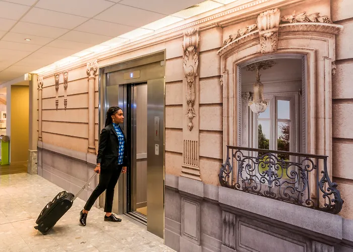 מלון Mercure Paris Cdg